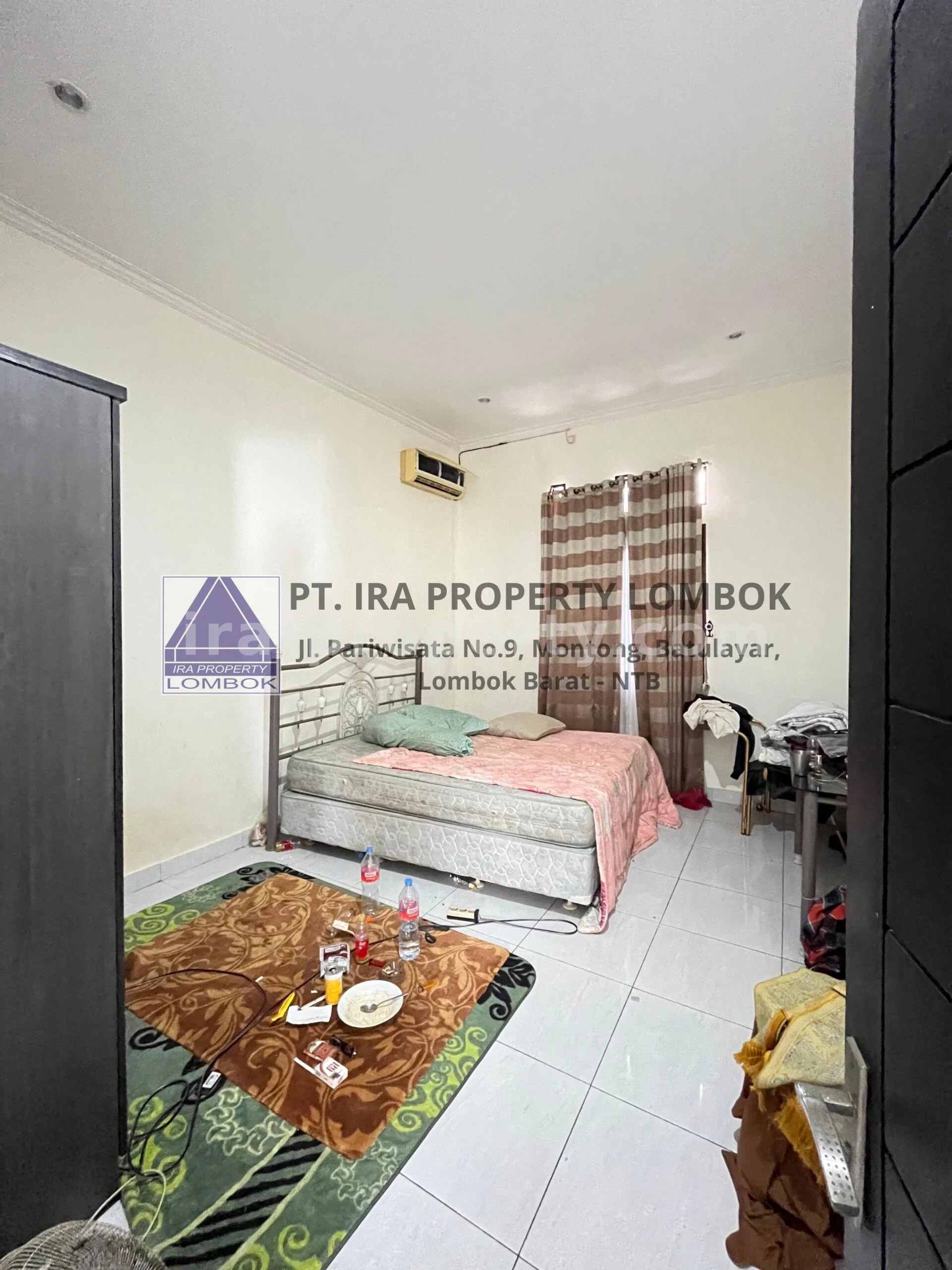 New Modern House for Sale in Secure Complex – Central Mataram