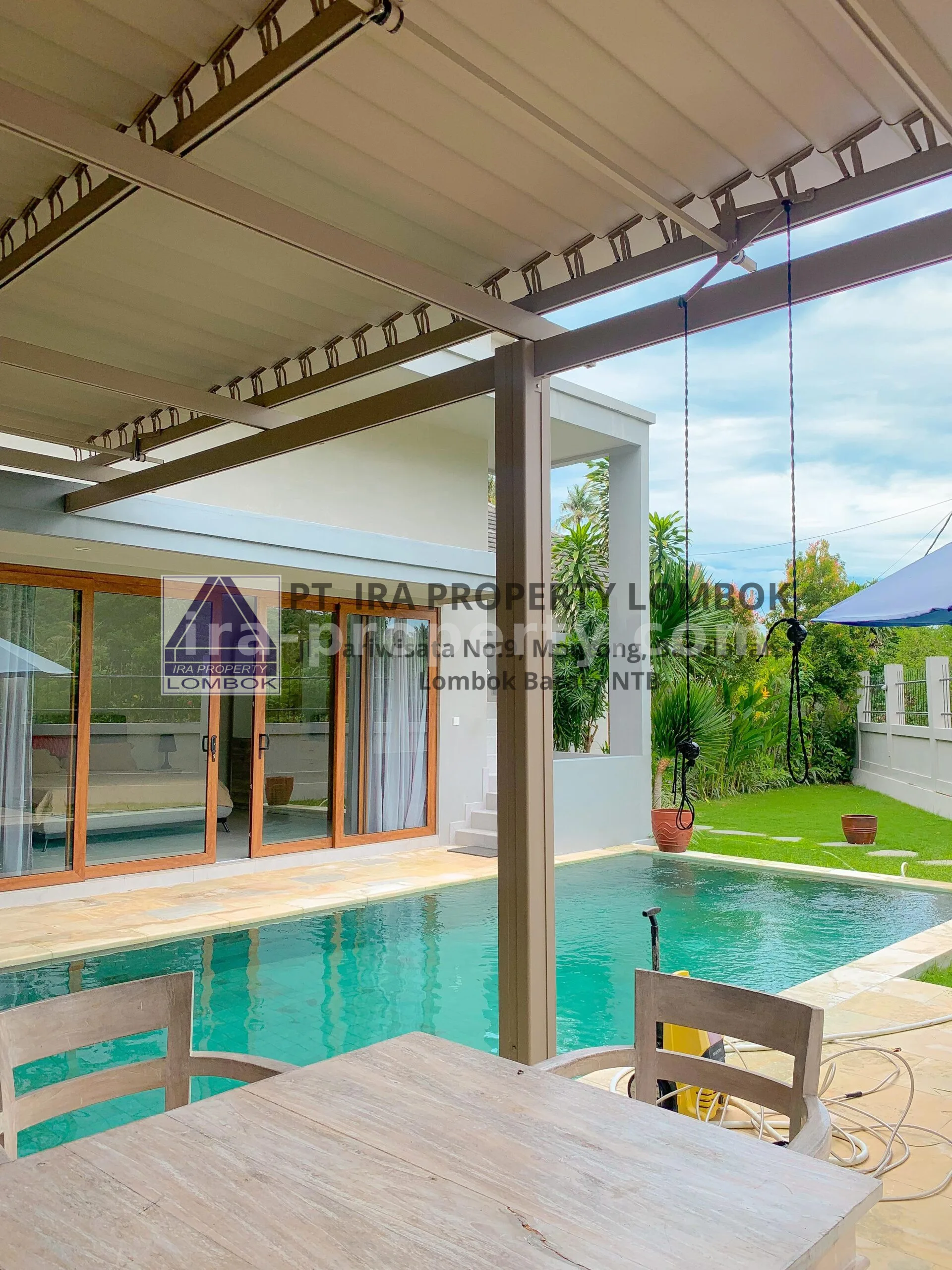 Modern New Villa – 100 Meters from Stangi Beach