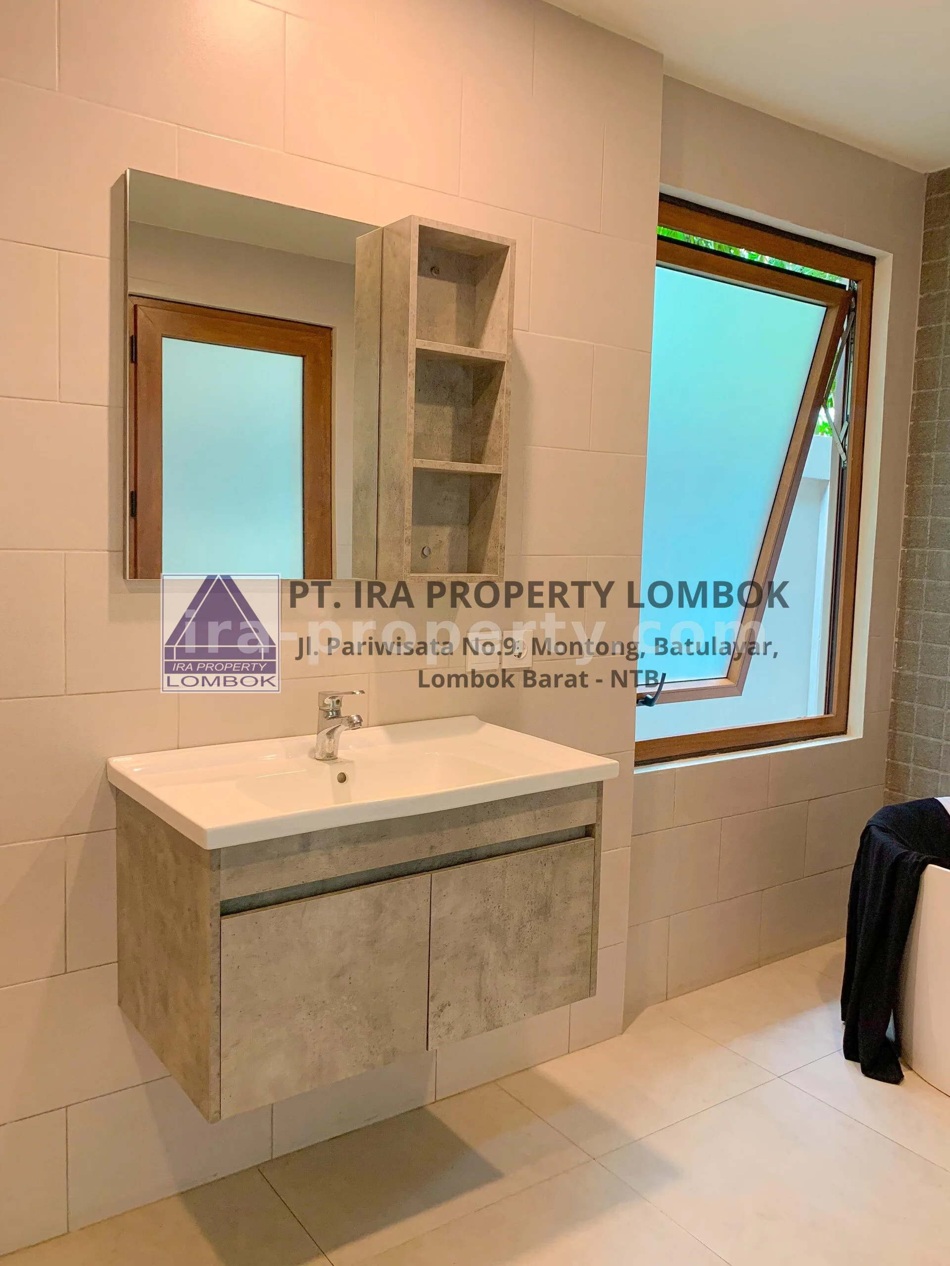 Modern New Villa – 100 Meters from Stangi Beach
