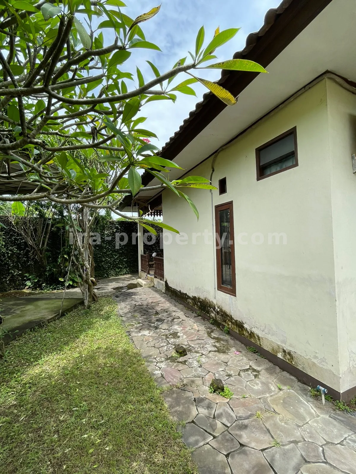 Villa for Sale in Batu Layar – Near Hotel Jayakarta, West Lombok