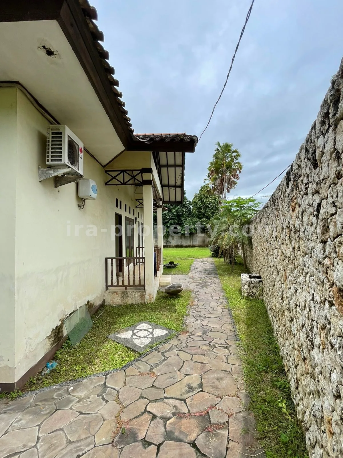 Villa for Sale in Batu Layar – Near Hotel Jayakarta, West Lombok