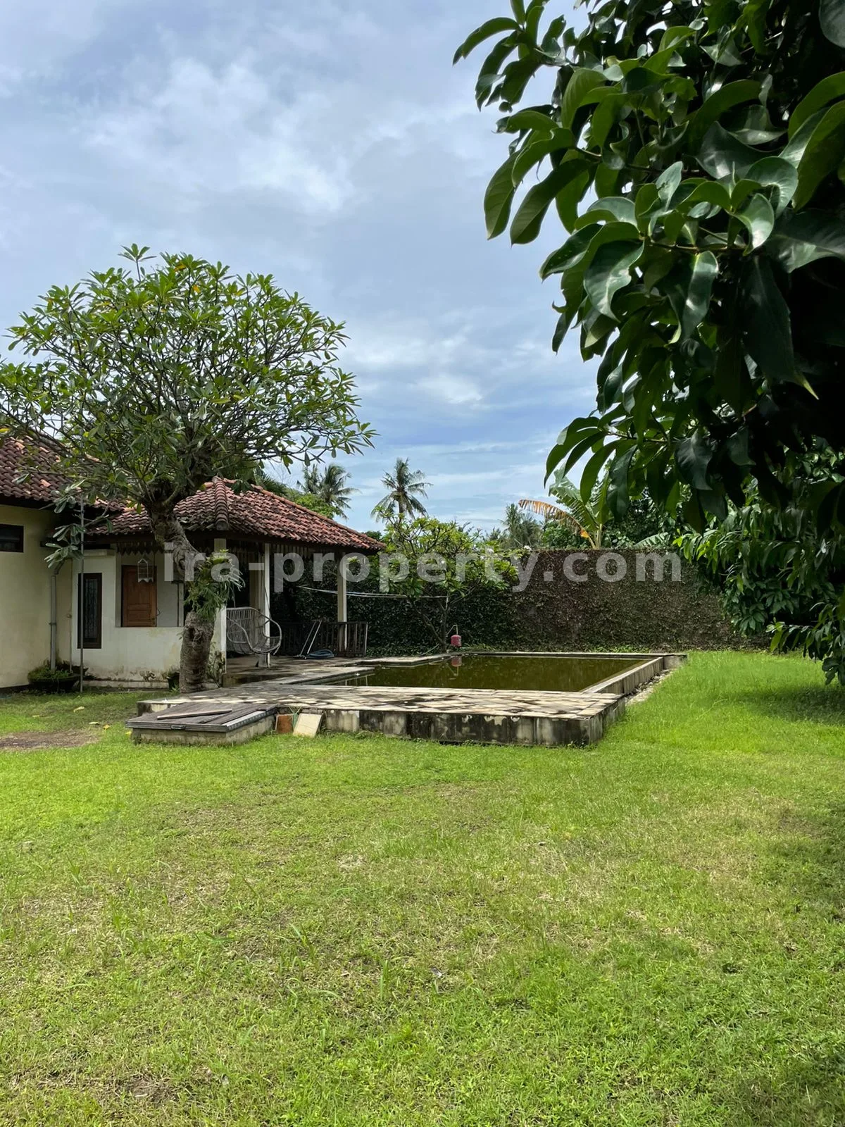 Villa for Sale in Batu Layar – Near Hotel Jayakarta, West Lombok