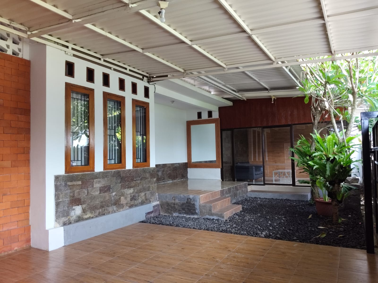 Luxurious House for Sale in Udayana Complex, Mataram City