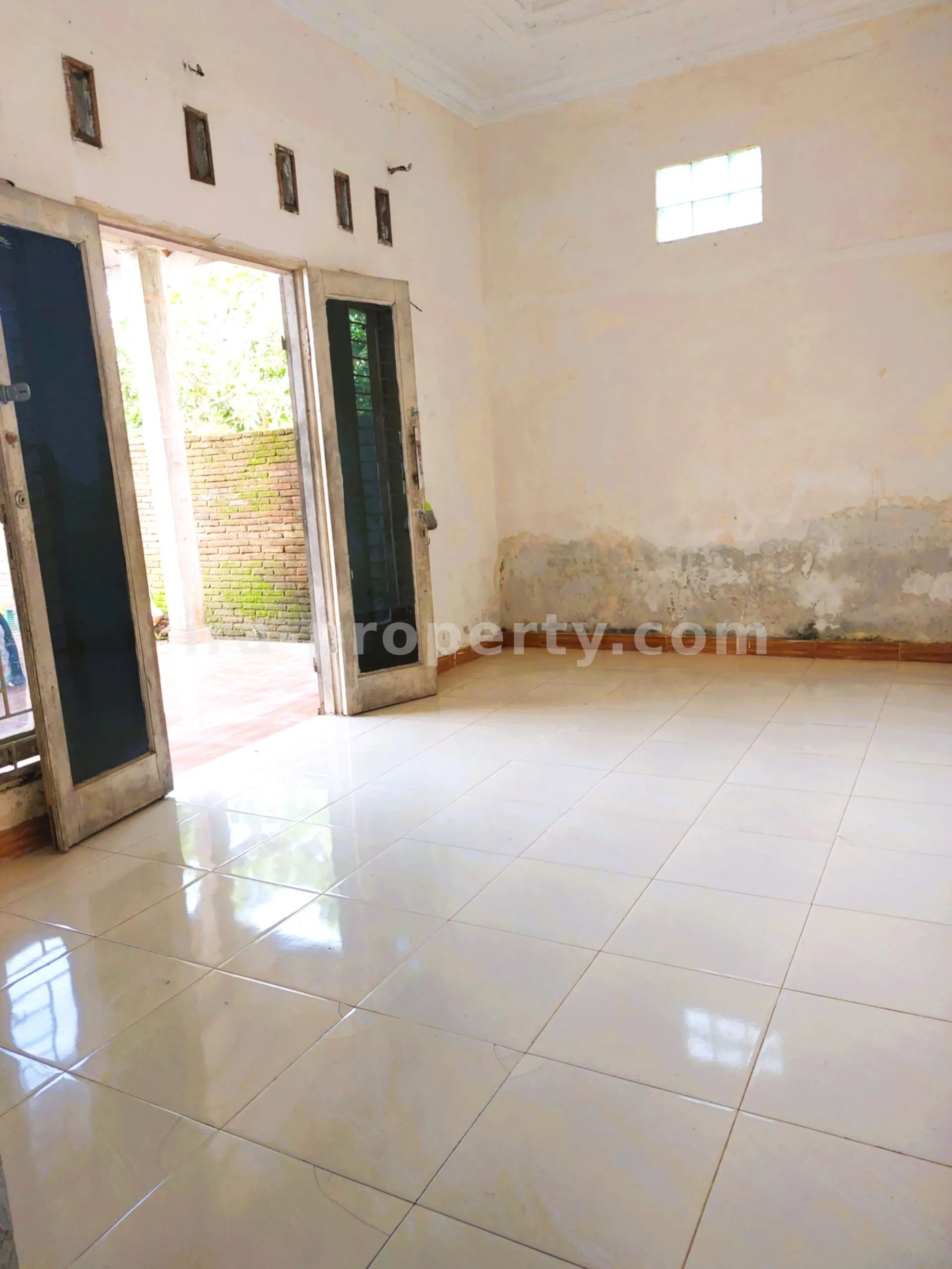House for Sale in Ireng Jatisela, West Lombok