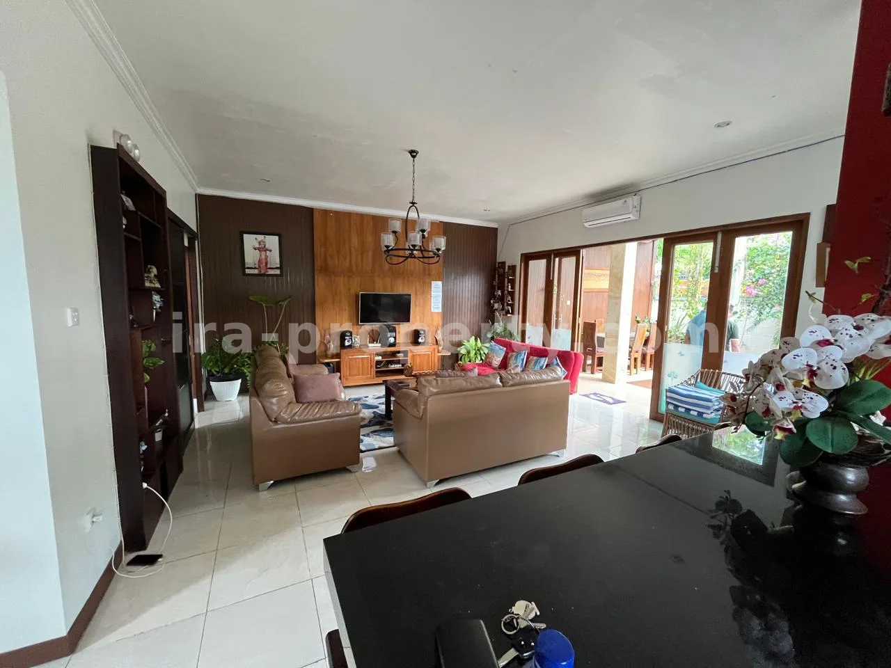 Villa for Sale in Central Senggigi, West Lombok