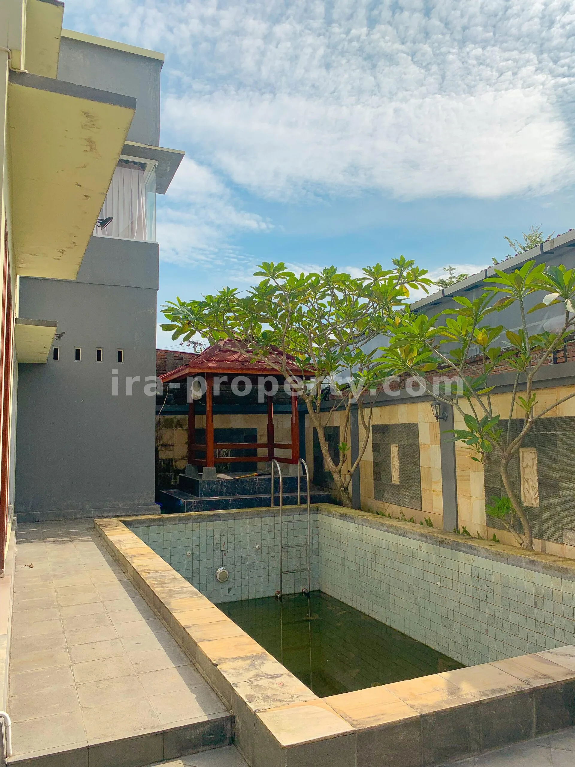 Villa-Style House with Private Pool for Sale in Udayana, Mataram