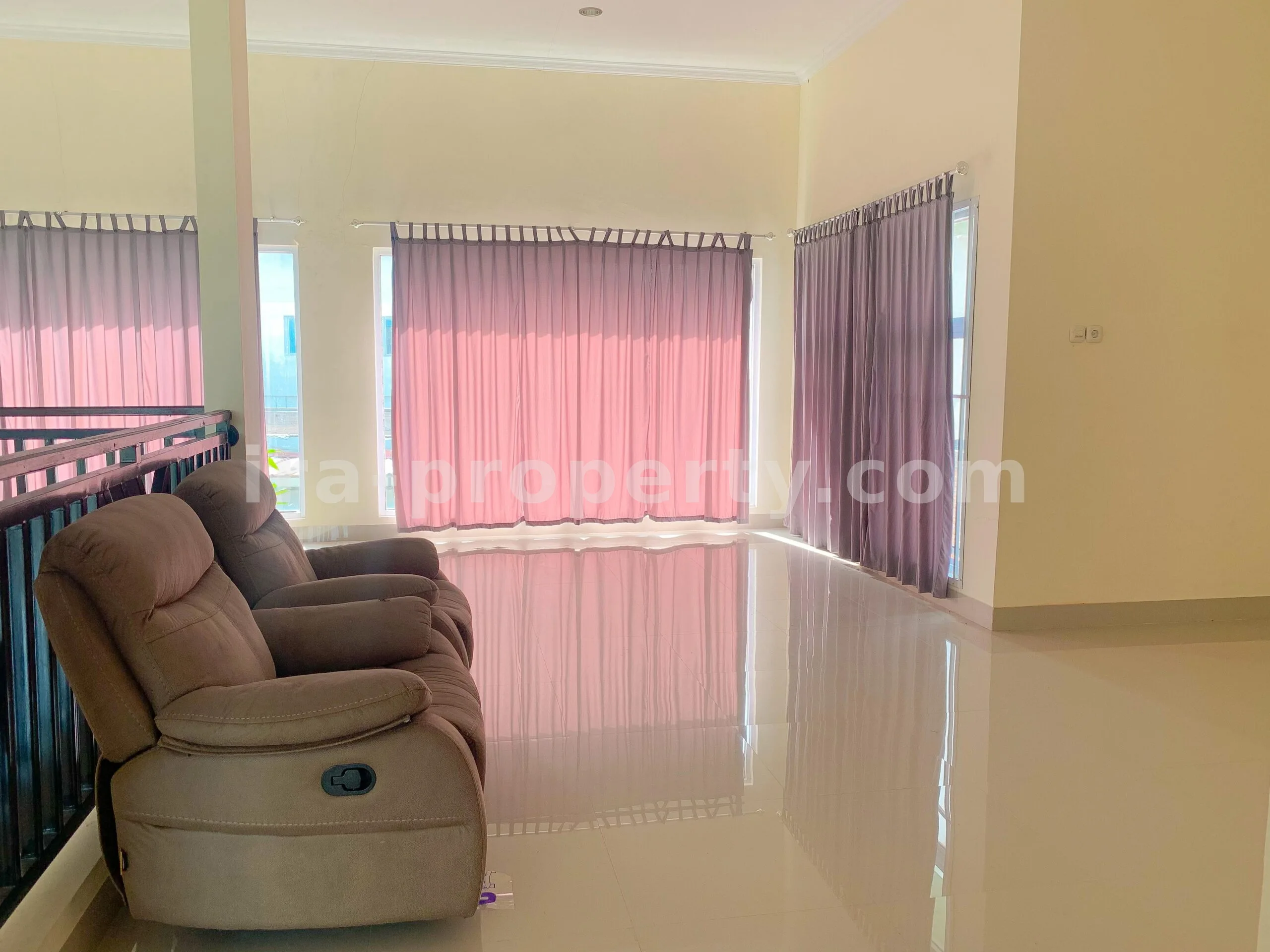 Villa-Style House with Private Pool for Sale in Udayana, Mataram