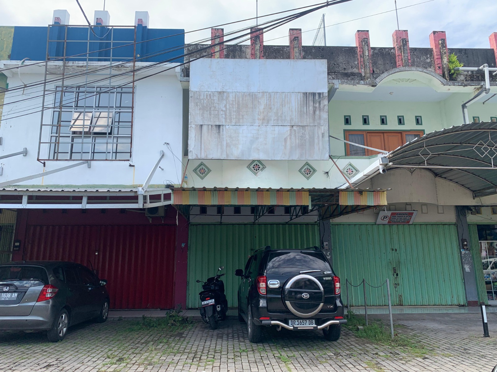 Commercial Shophouse for Sale in Adisucipto, Mataram