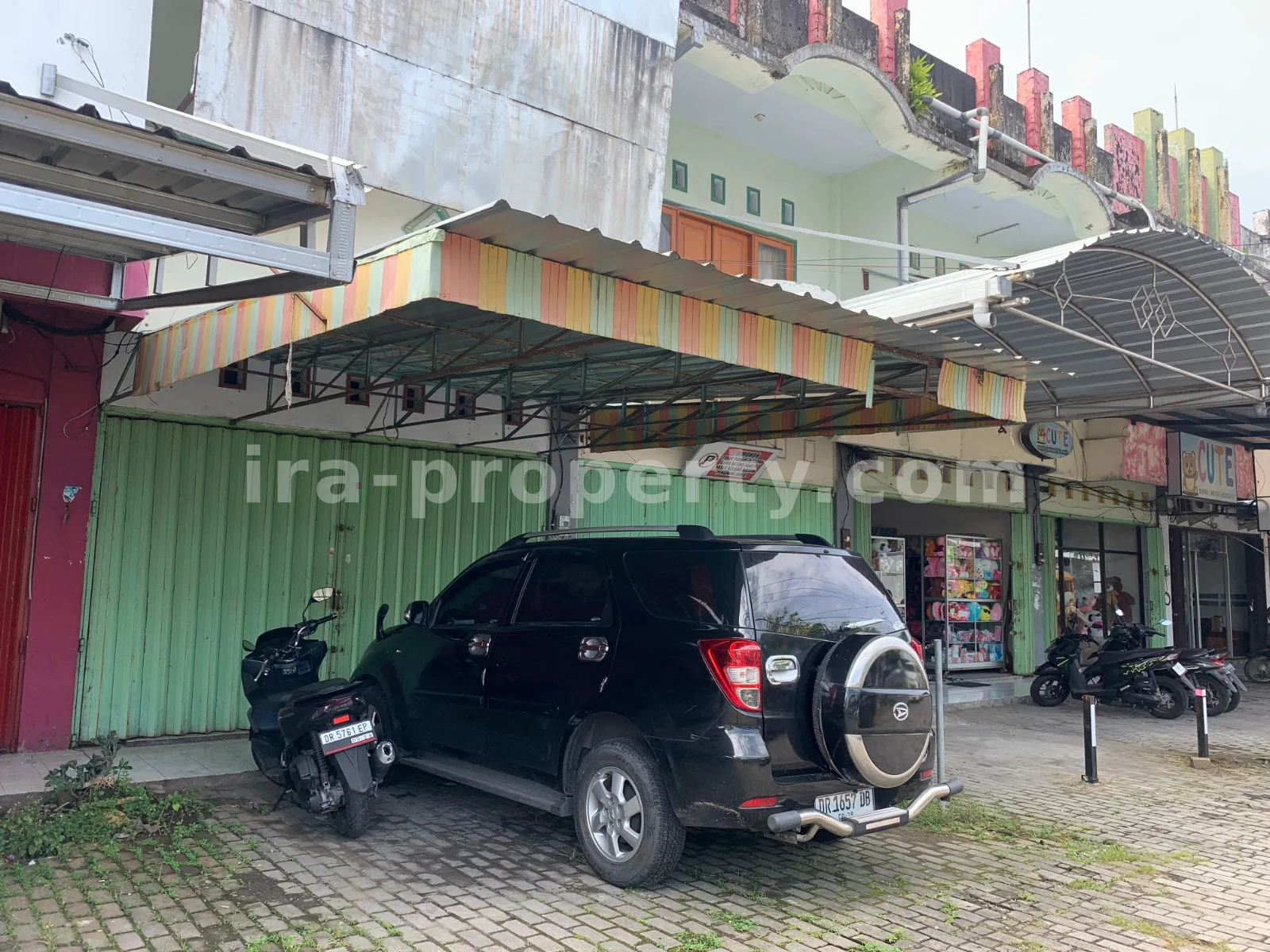 Commercial Shophouse for Sale in Adisucipto, Mataram