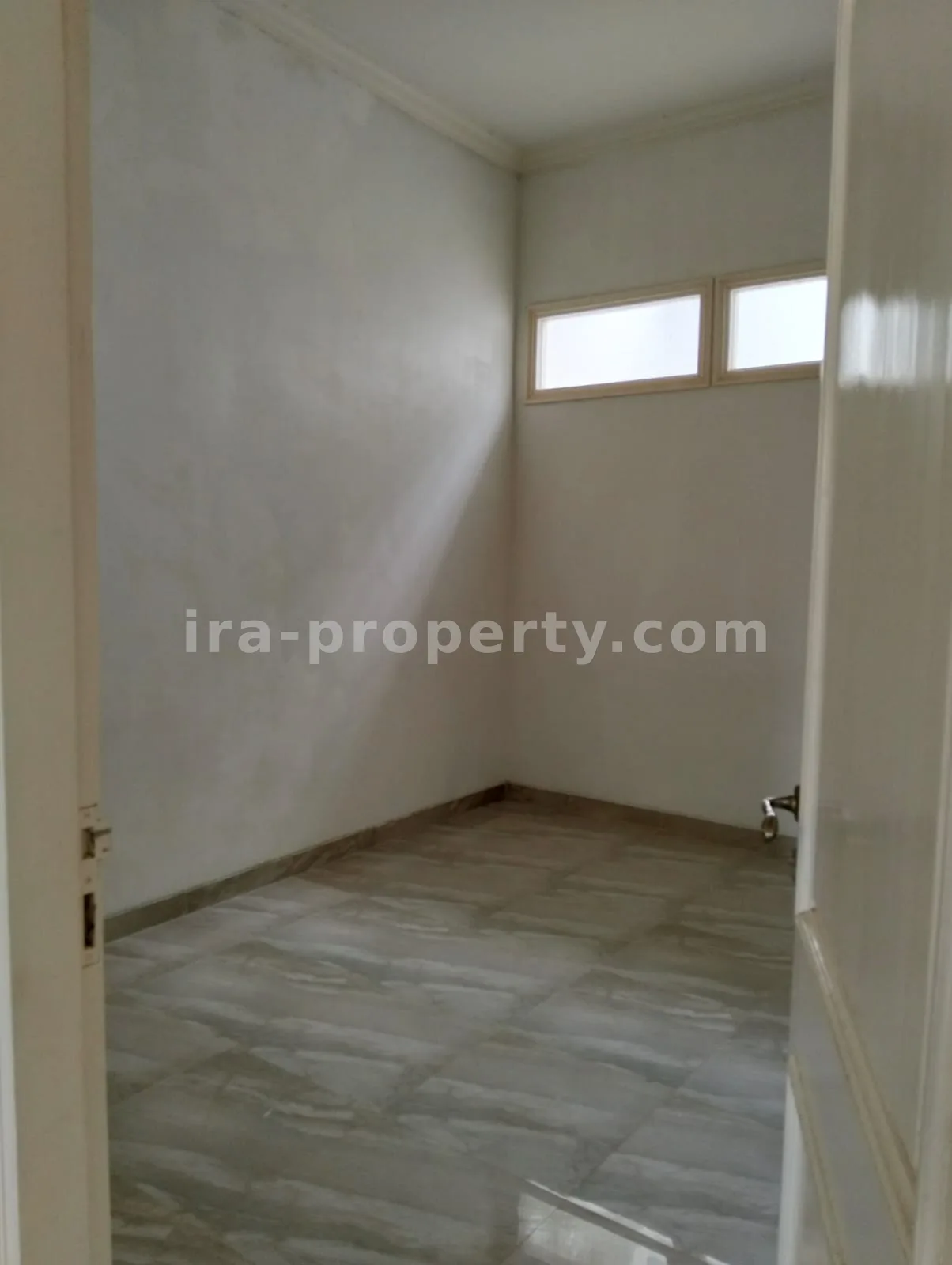 House for Sale in Griya Elen Residential Complex, Mataram