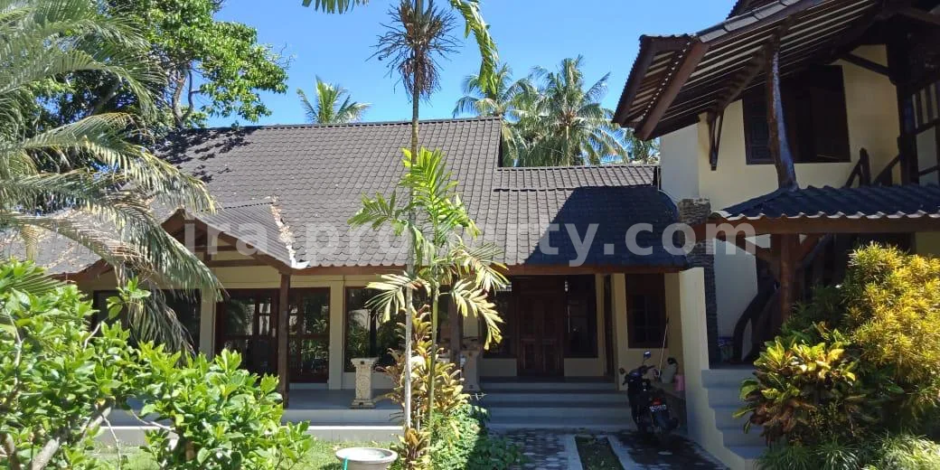 Villa for Sale with Private Pool in Gunung Sari, West Lombok