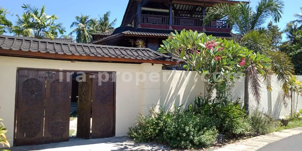 Villa for Sale with Private Pool in Gunung Sari, West Lombok