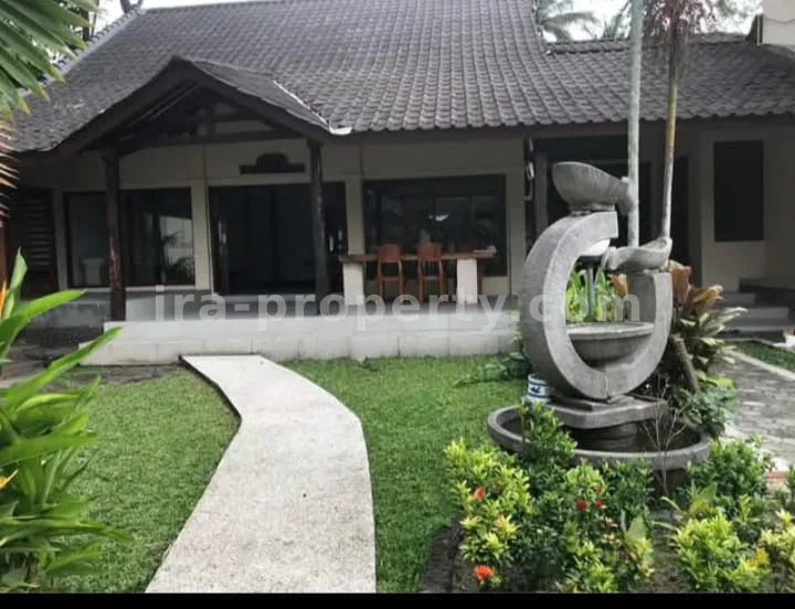 Villa for Sale with Private Pool in Gunung Sari, West Lombok