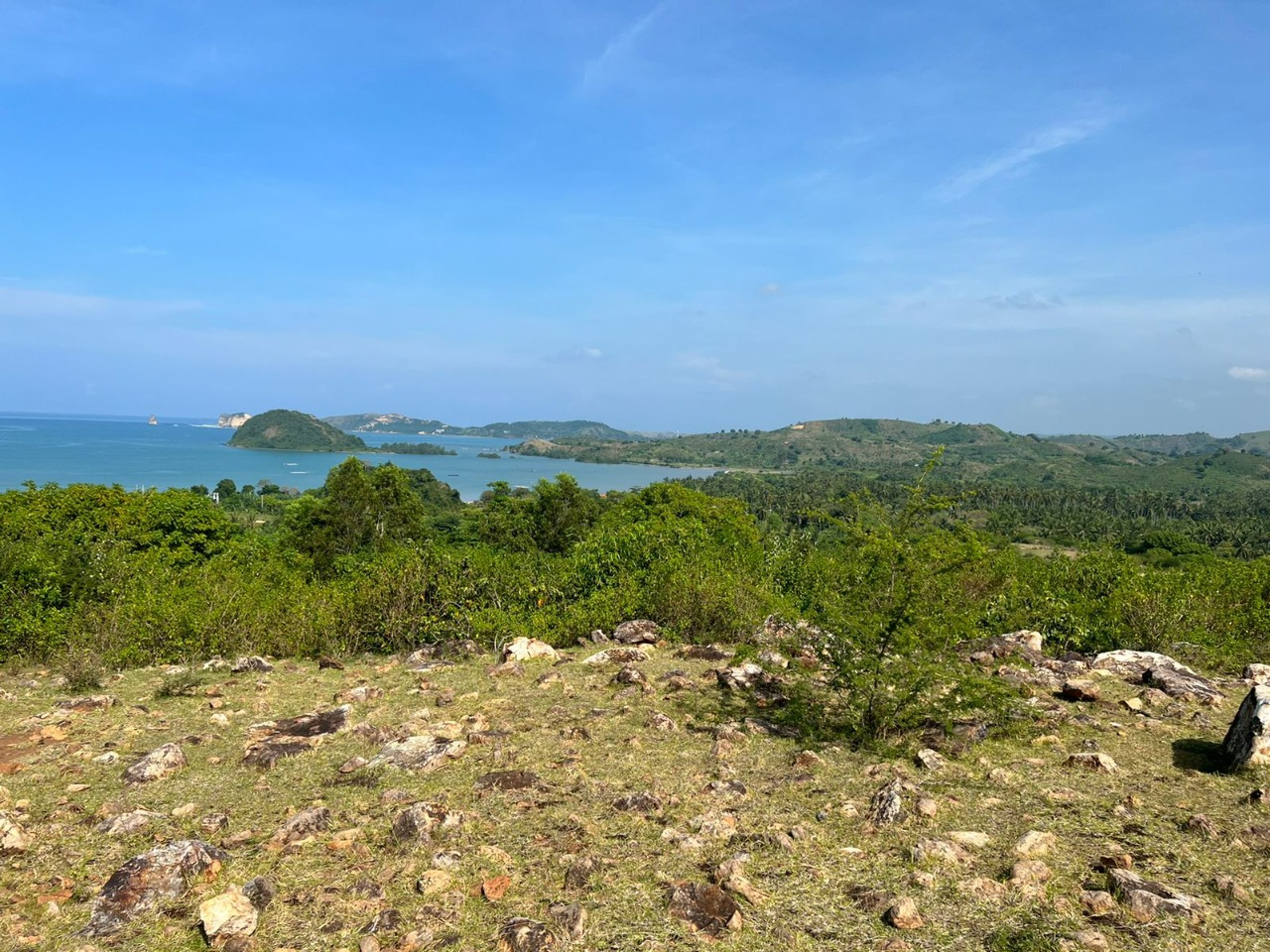 Hill View Land for Sale in Bumbang, Kuta Mandalika