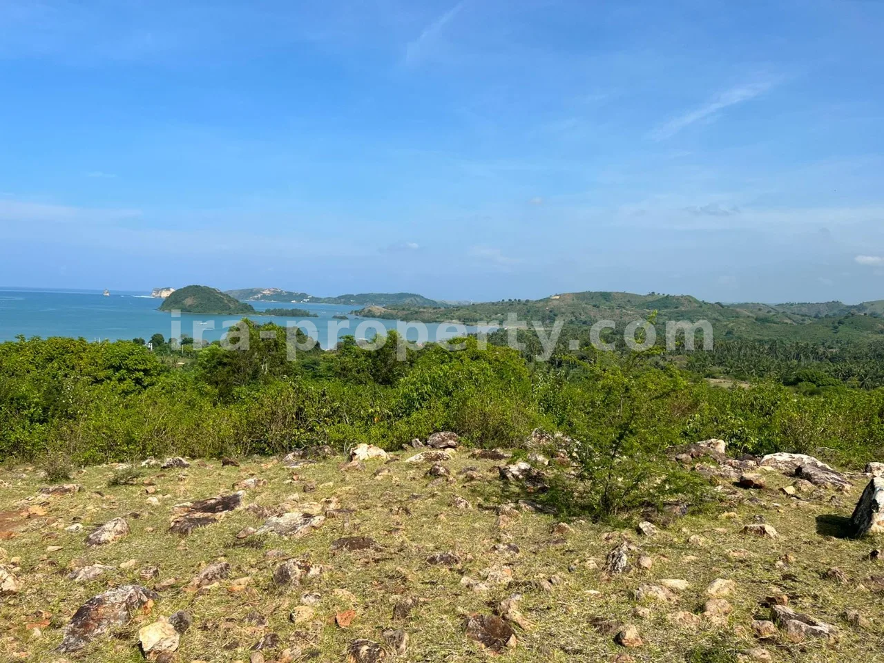 Hill View Land for Sale in Bumbang, Kuta Mandalika