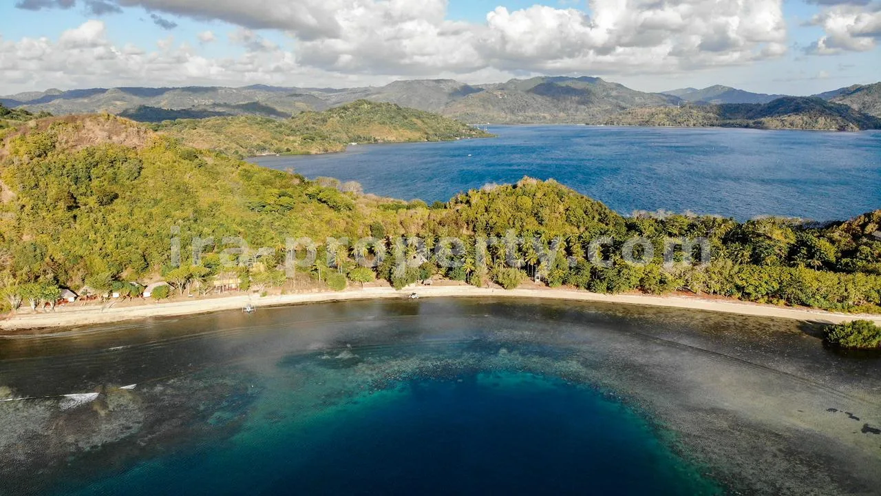 Exclusive Beachfront Resort Hotel in Gili Gede Sekotong, West Lombok