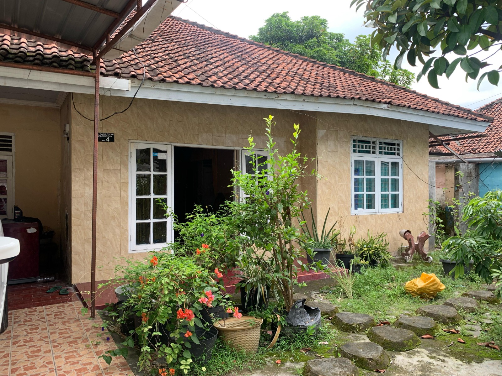 2-Story House for Sale in Seruni, Mataram