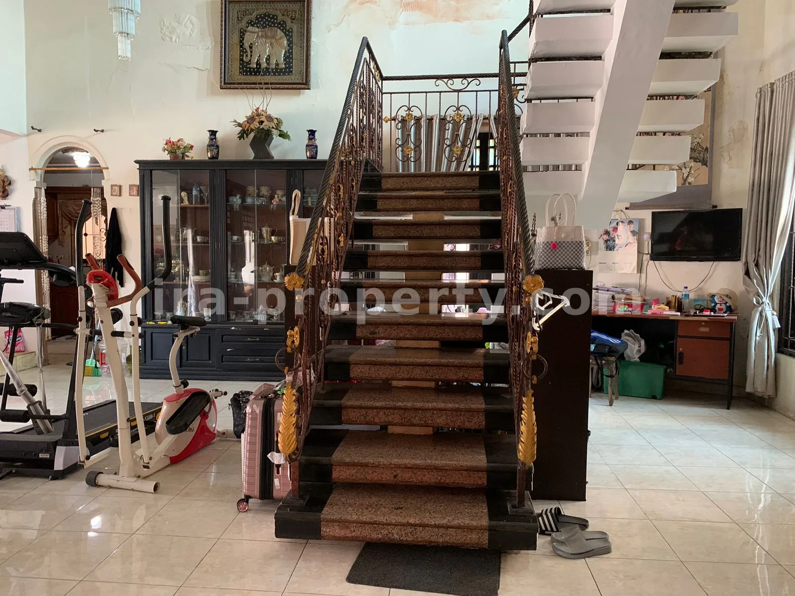 Strategic House for Sale in Majapahit, Mataram