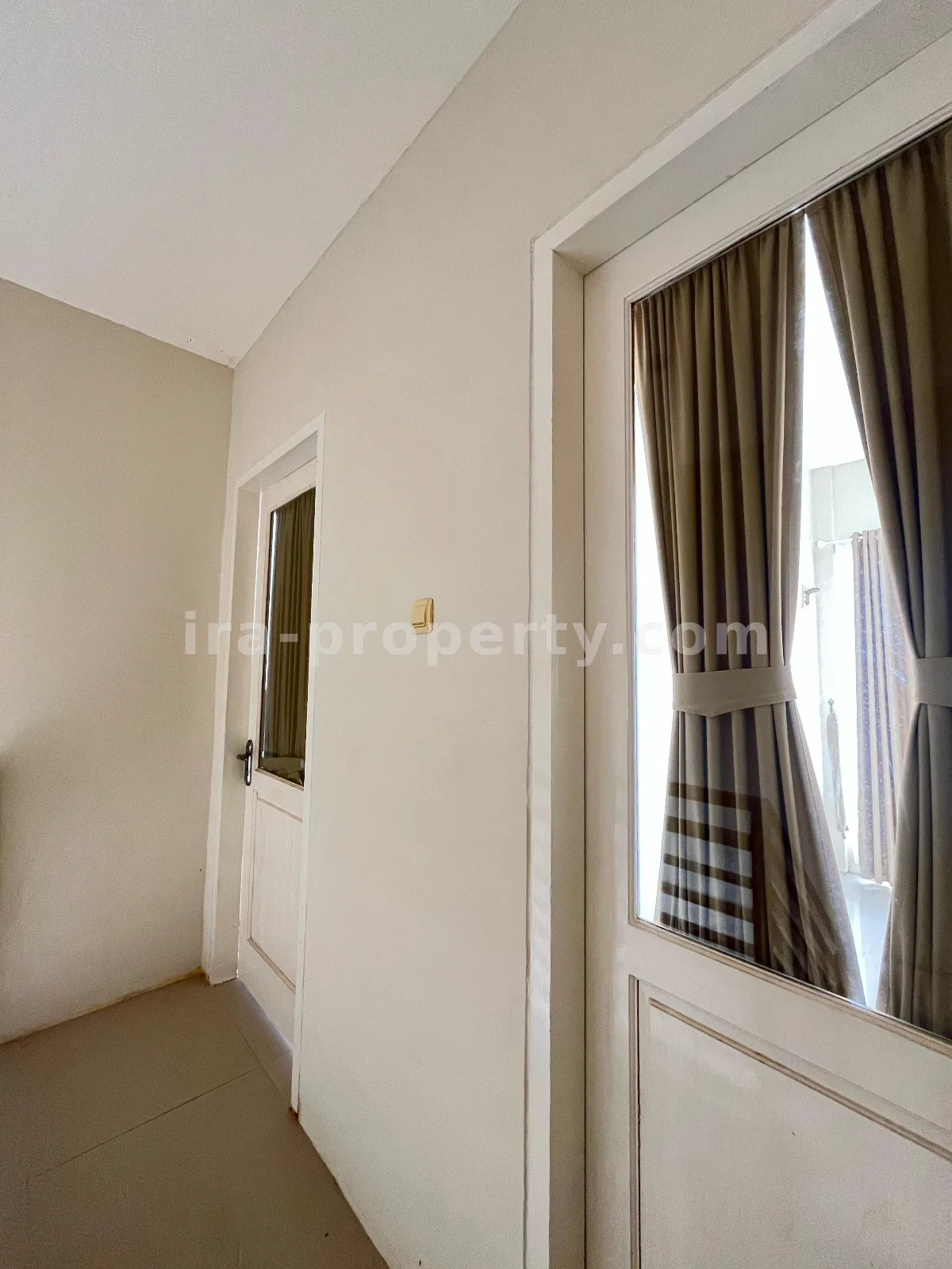Modern Villa with Private Pool for Sale in Batulayar, West Lombok