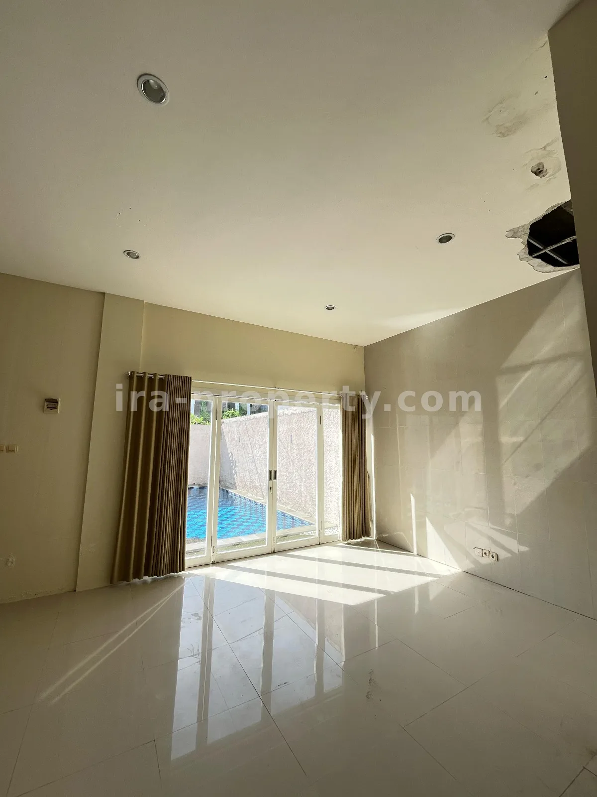 Modern Villa with Private Pool for Sale in Batulayar, West Lombok