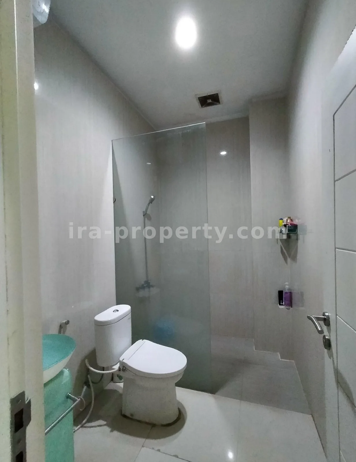 Modern House for Sale in Pepabri, Mataram