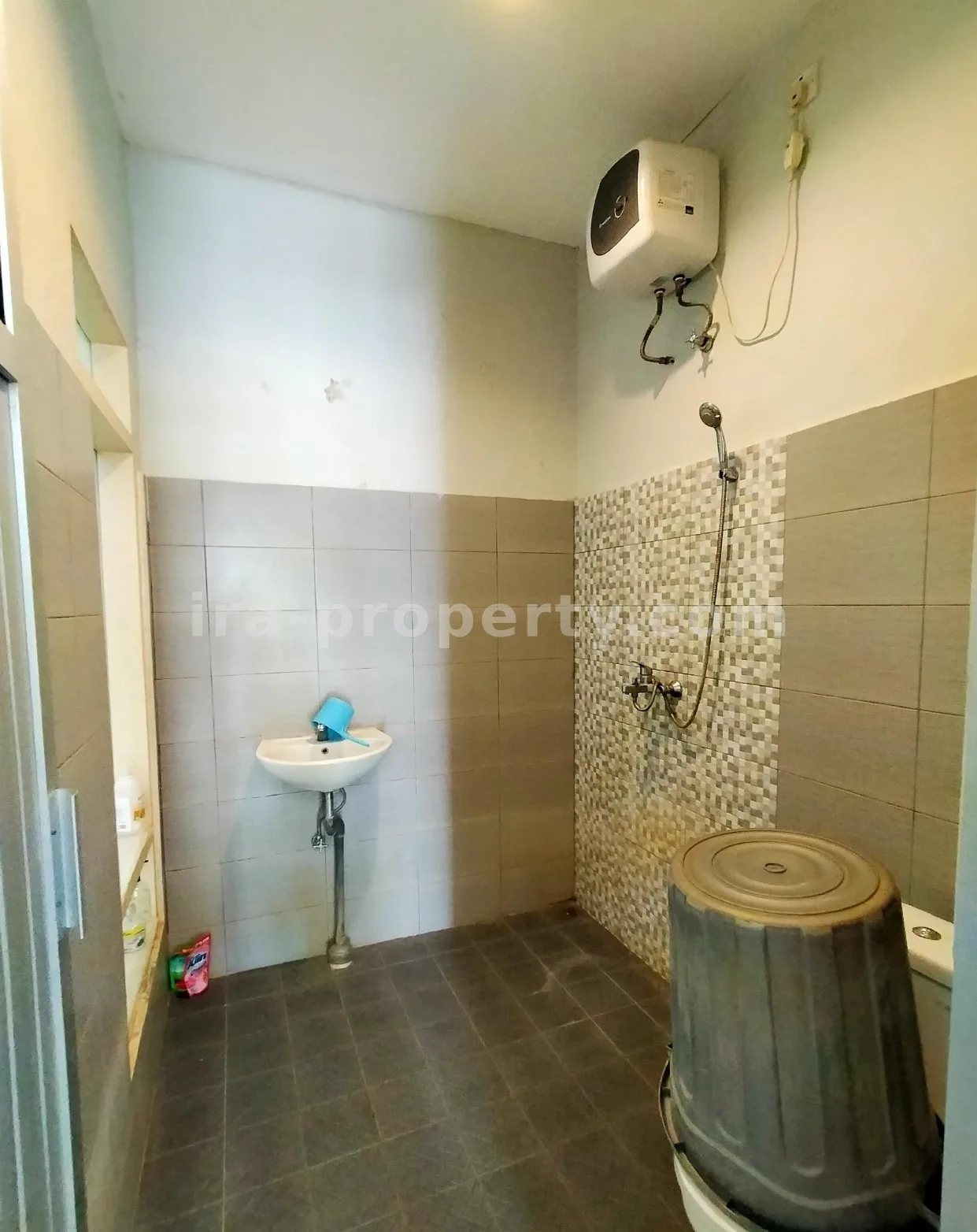 Modern House for Sale in Pepabri, Mataram