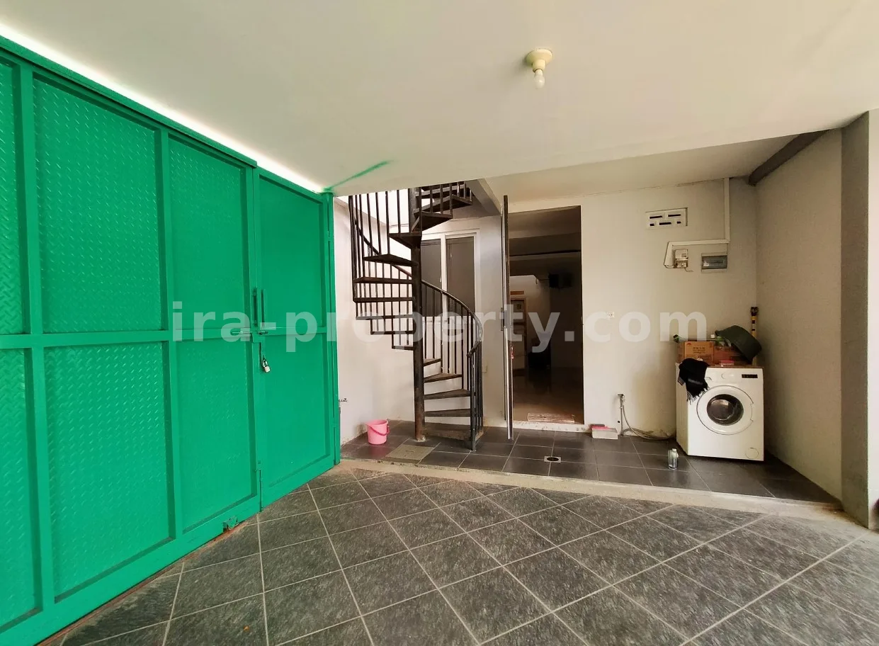 Modern House for Sale in Pepabri, Mataram