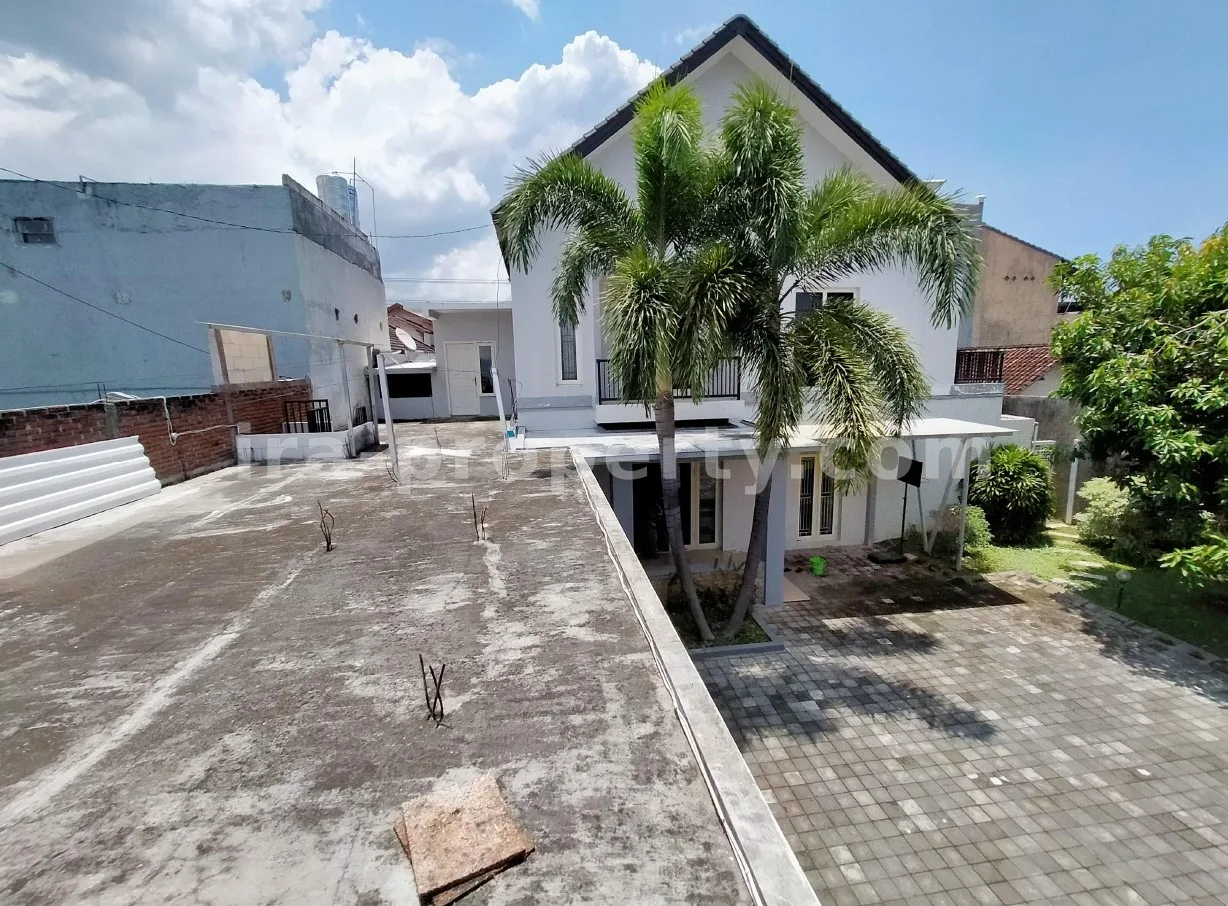Modern House for Sale in Pepabri, Mataram