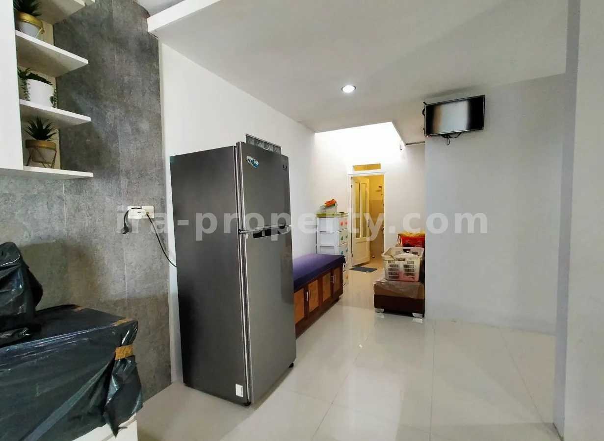 Modern House for Sale in Pepabri, Mataram