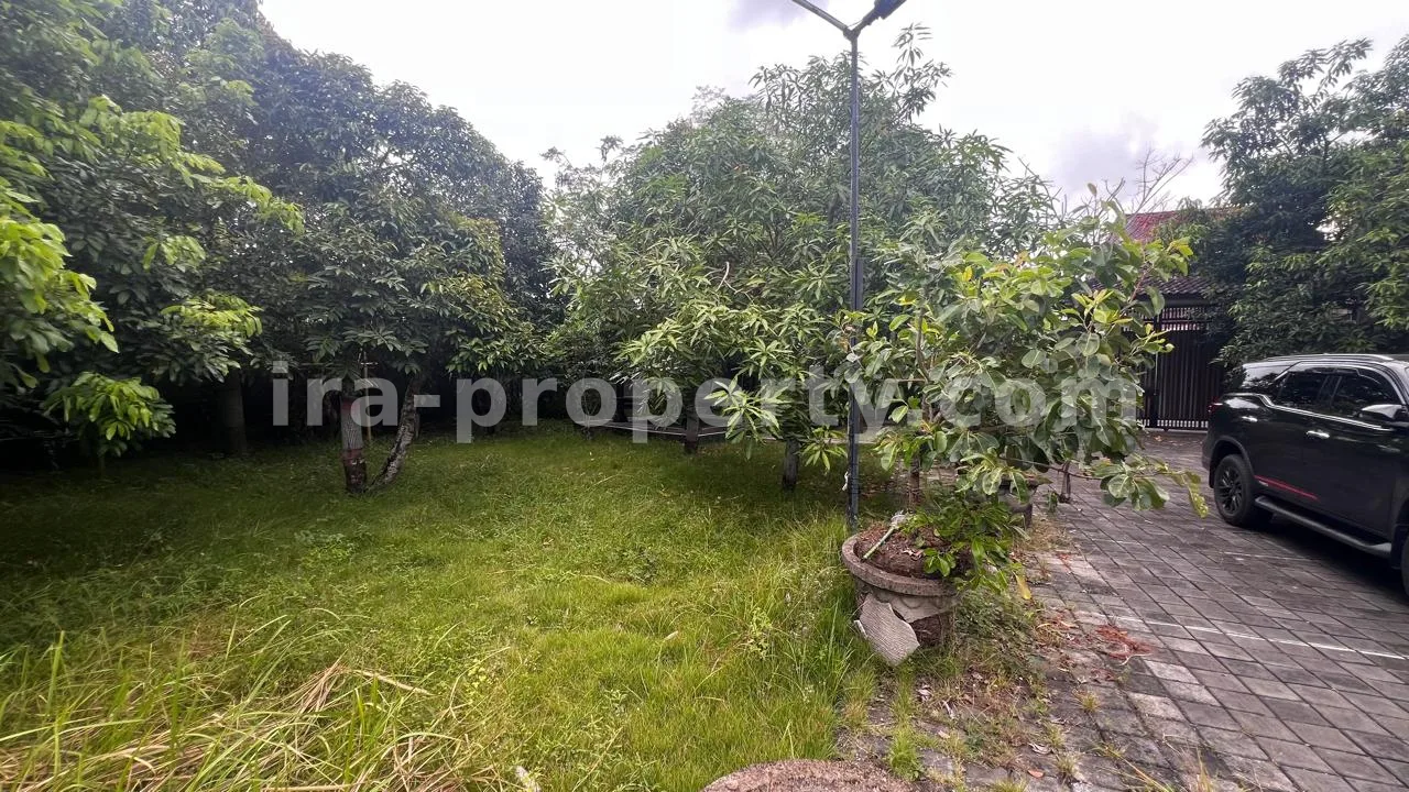 Villa for Sale in Sindu, Cakranegara, Mataram
