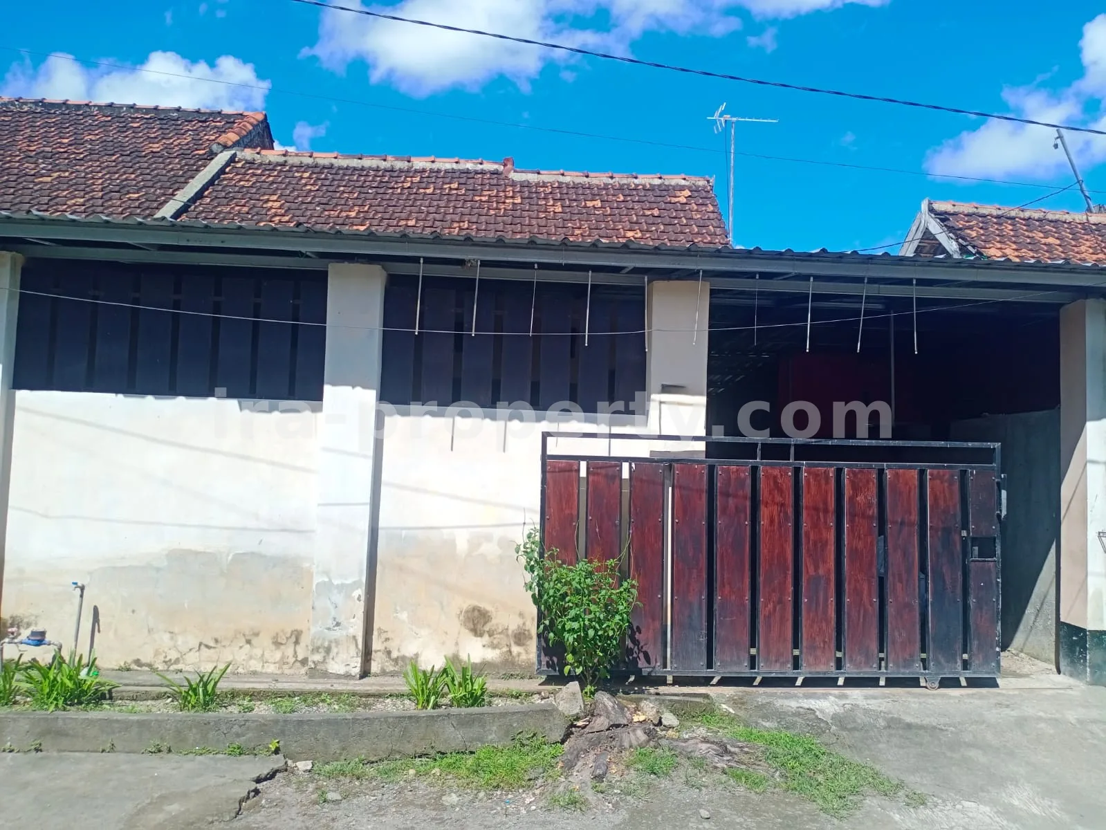 House for Sale in Pemda Gerung Complex, West Lombok