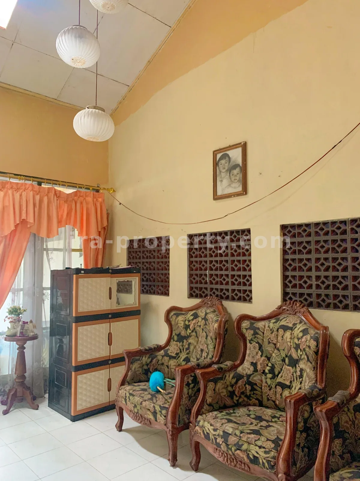 House with Boarding Rooms Near Mataram University, Matar,