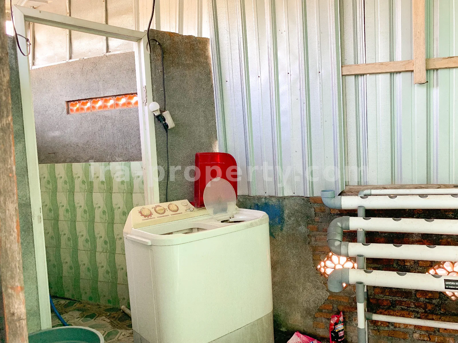 Roadside House for Sale in Mataram