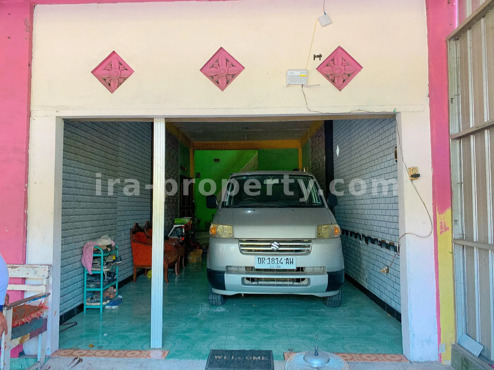 Roadside House for Sale in Mataram