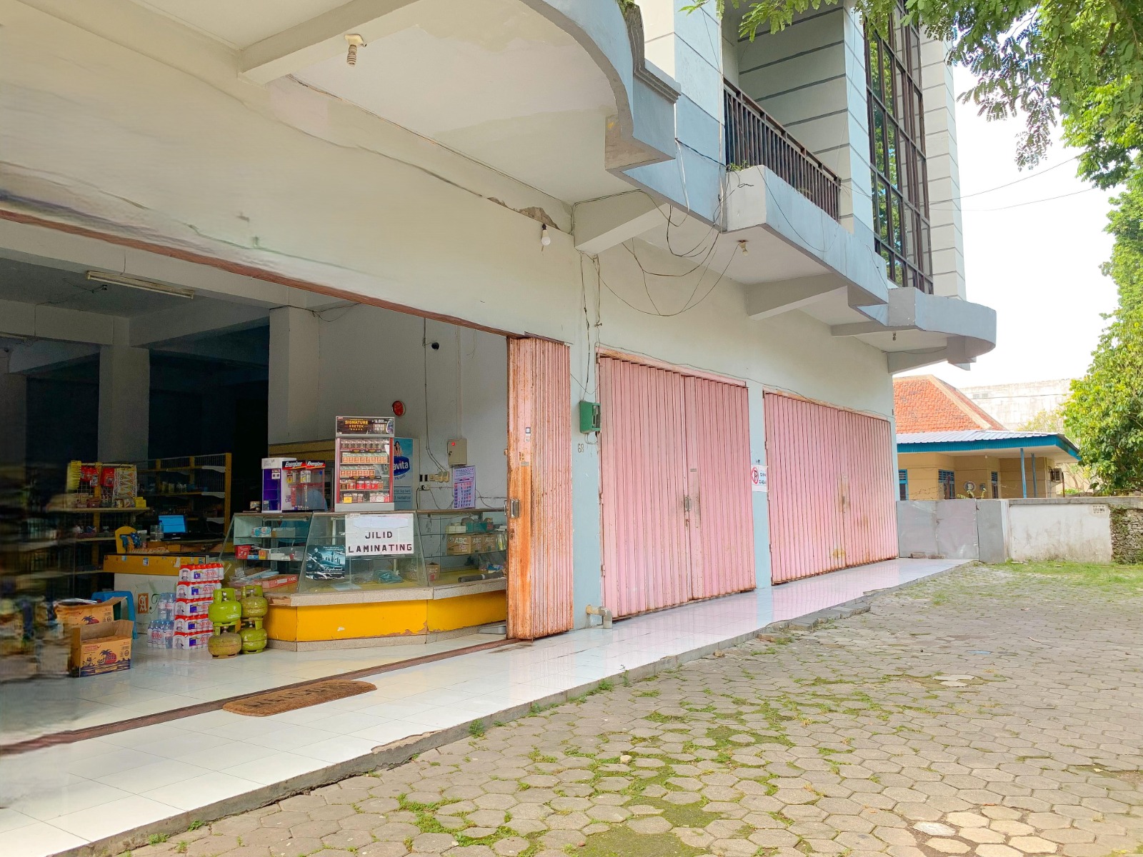 5 Units of 3-Storey Shophouses on Main Road, Mataram