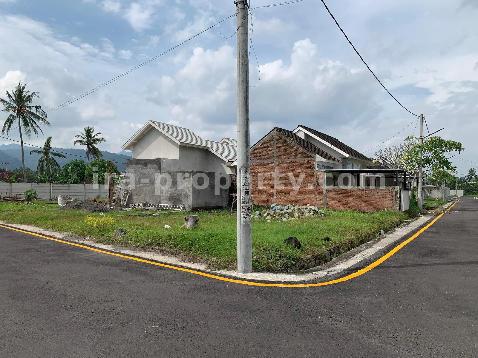 Land Plot for Sale in Batulayar, West Lombok