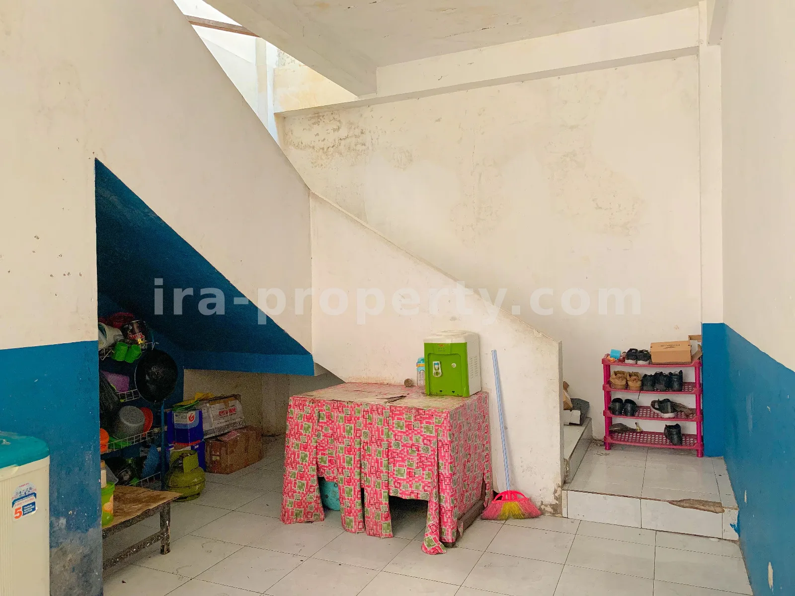Shophouse for Sale in Gomong, Mataram
