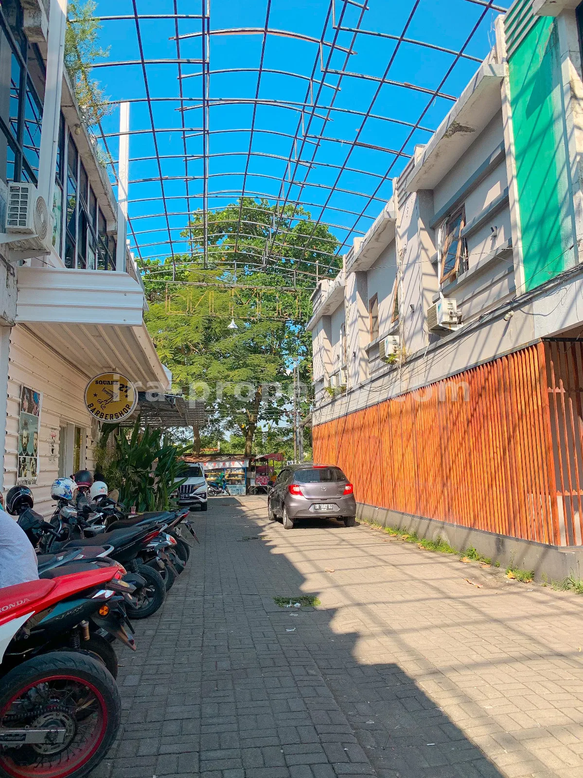 Shophouse for Sale in Gomong, Mataram