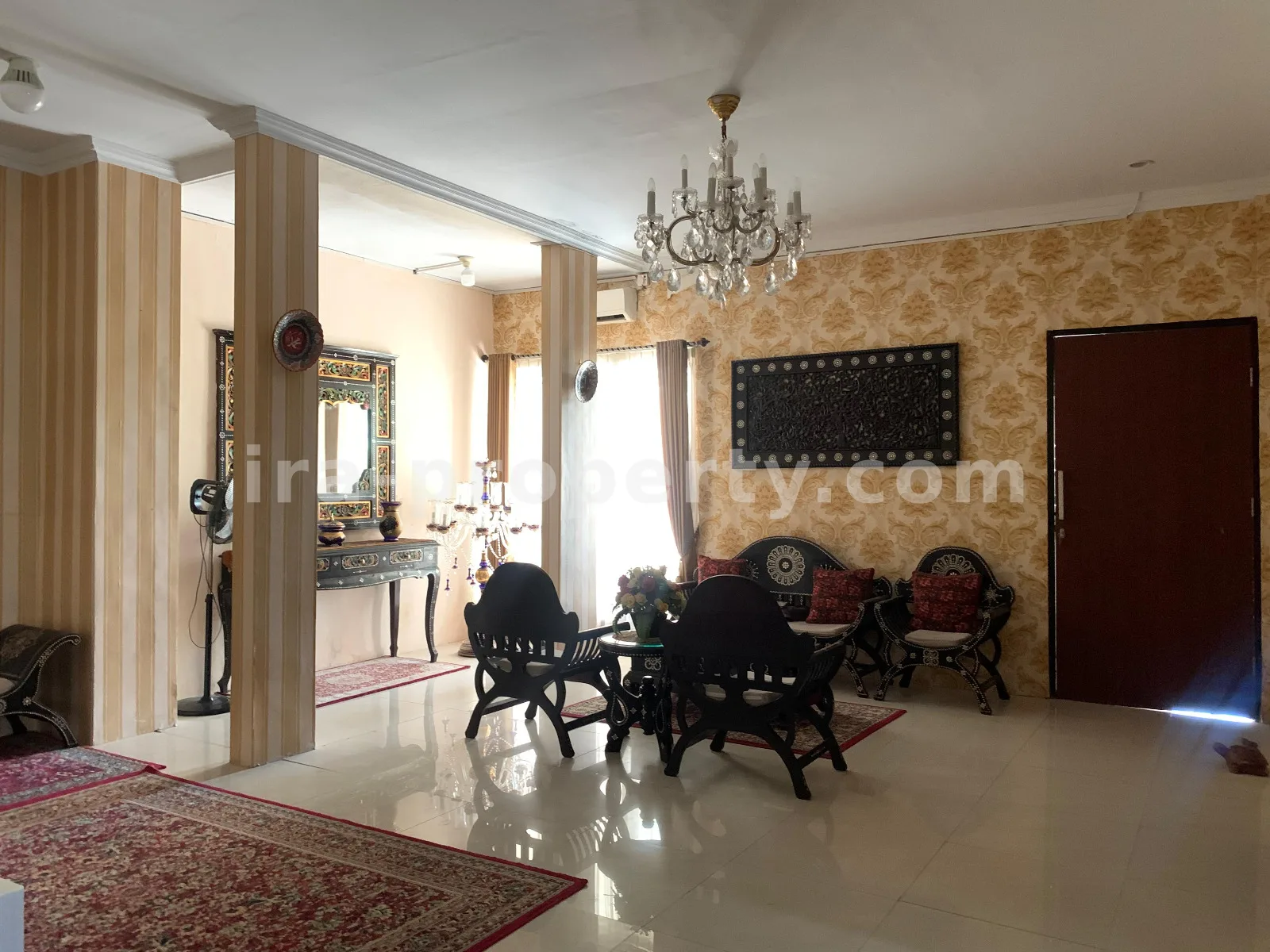 Spacious Home for Sale in Graha Permata Kota, Selagalas
