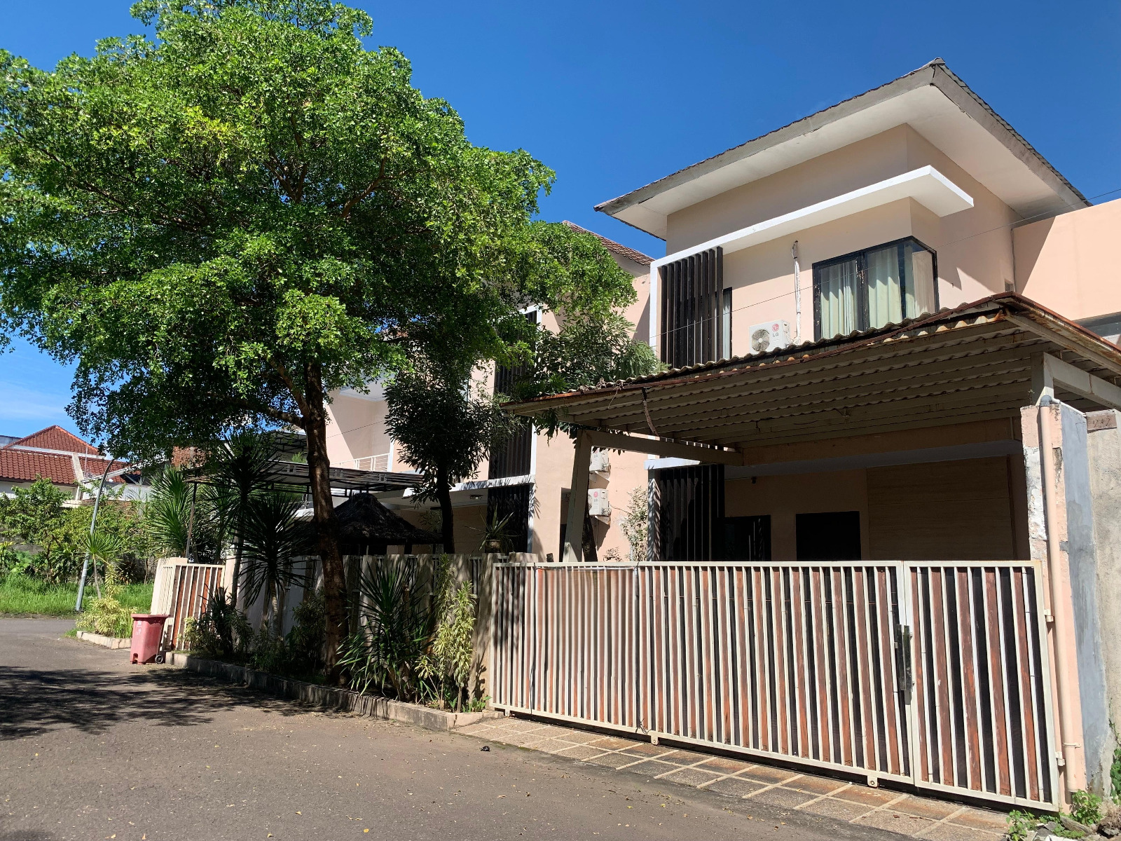 Spacious Home for Sale in Graha Permata Kota, Selagalas