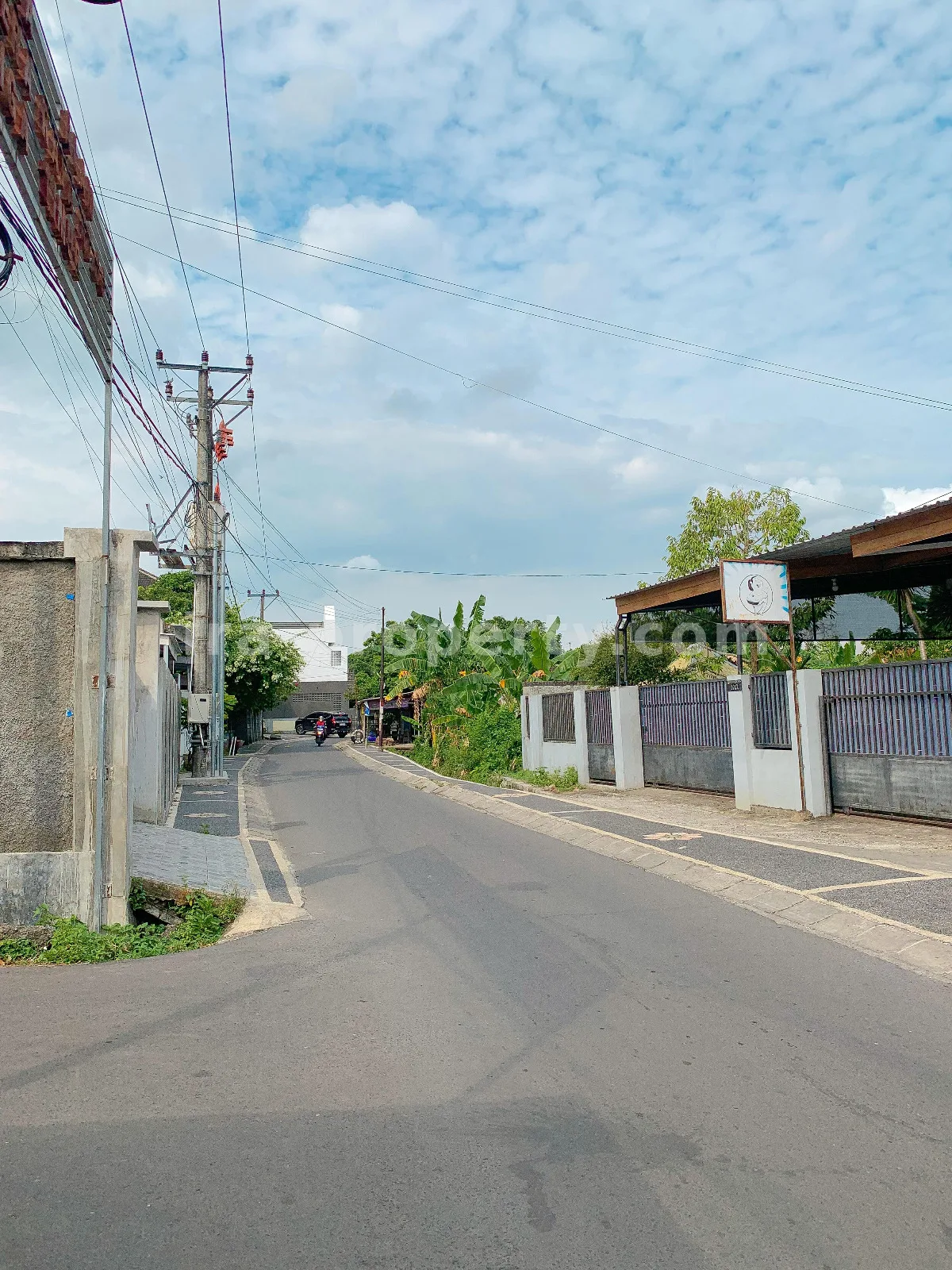 Residential House with Shop Space in Rembiga, Behind Same Hotel