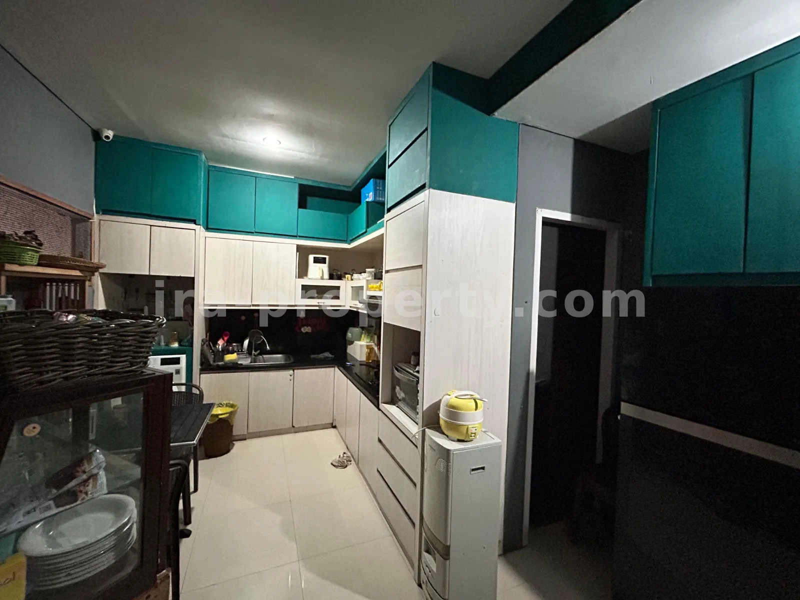 2 Commercial Shop-Houses Near Senggigi – Ideal for Pearl or Souvenir Store