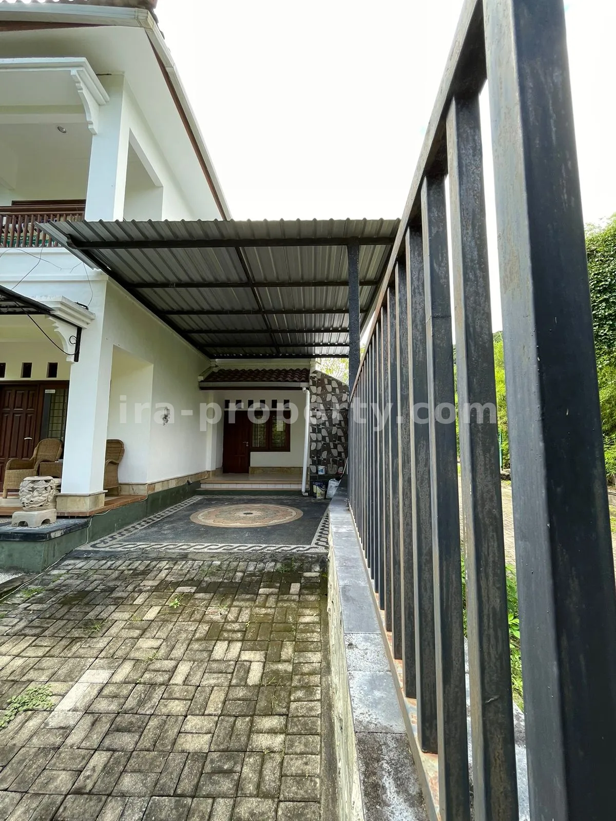Leasehold House for Sale in Central Senggigi, West Lombok