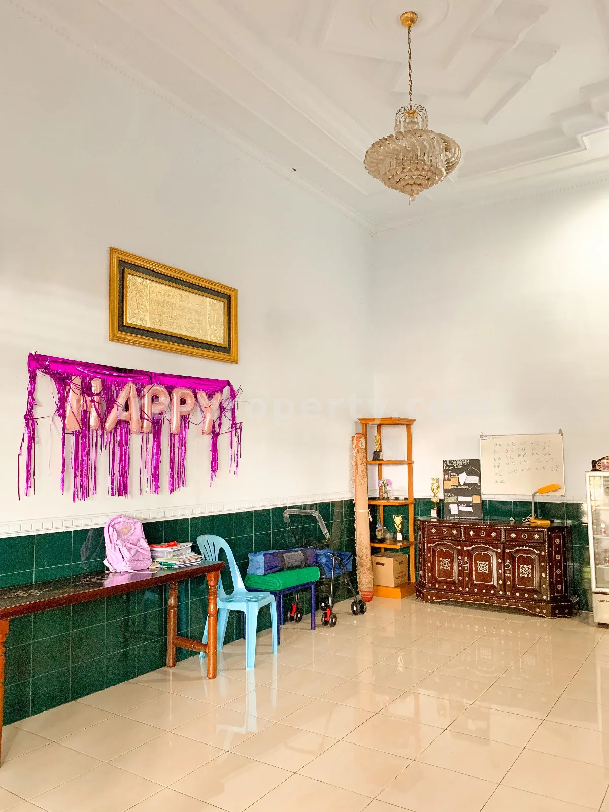 Two-Storey House for Sale on Main City Road – Mataram, Lombok