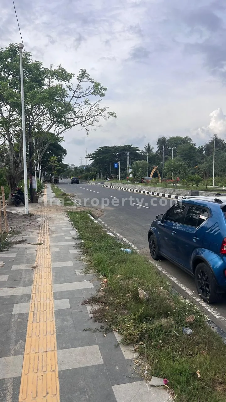 Strategic Main Road Land for Sale in Central Kuta Mandalika