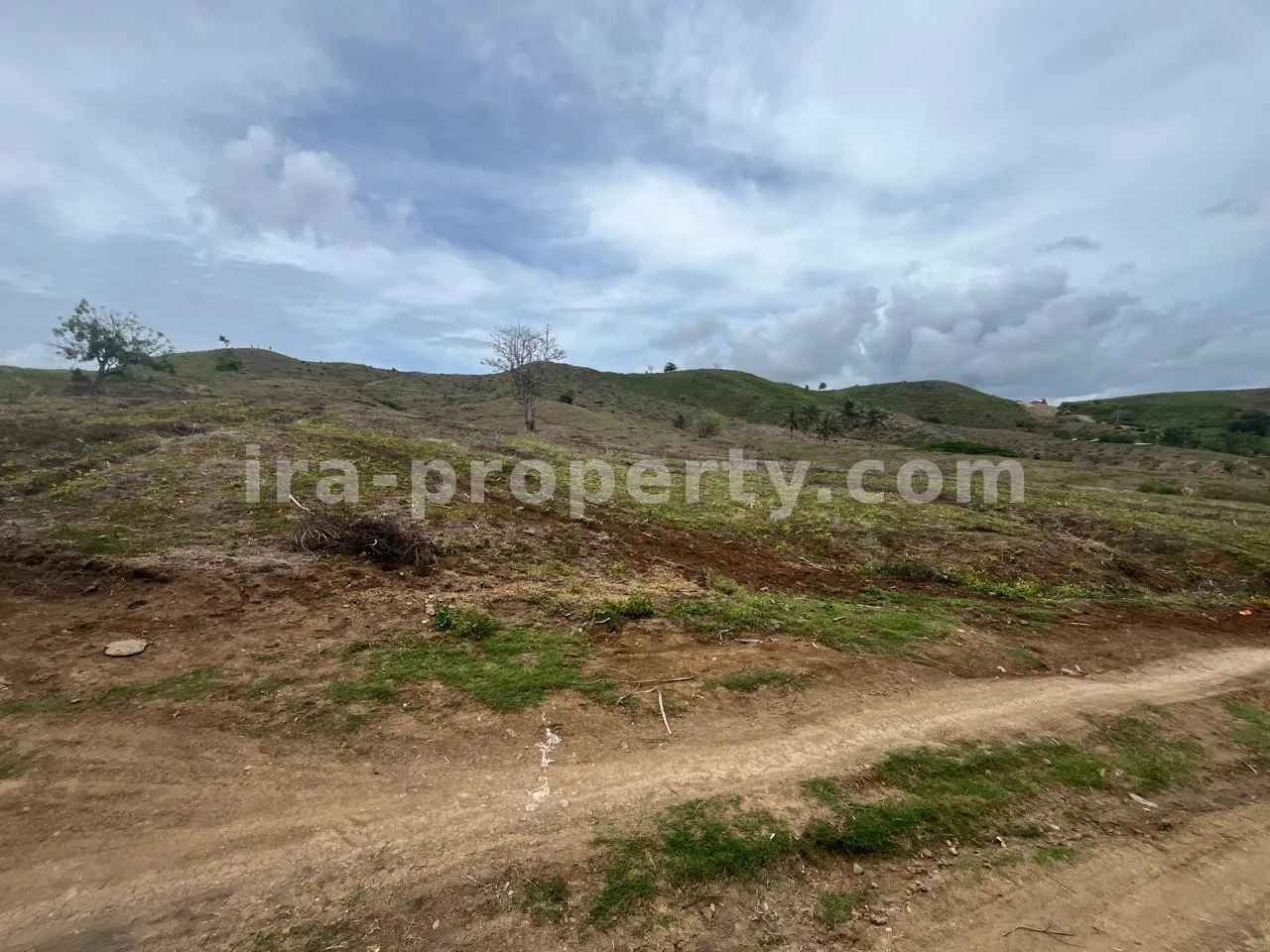 Ocean-View Land in Pengantap, Buwun Mas, West Lombok