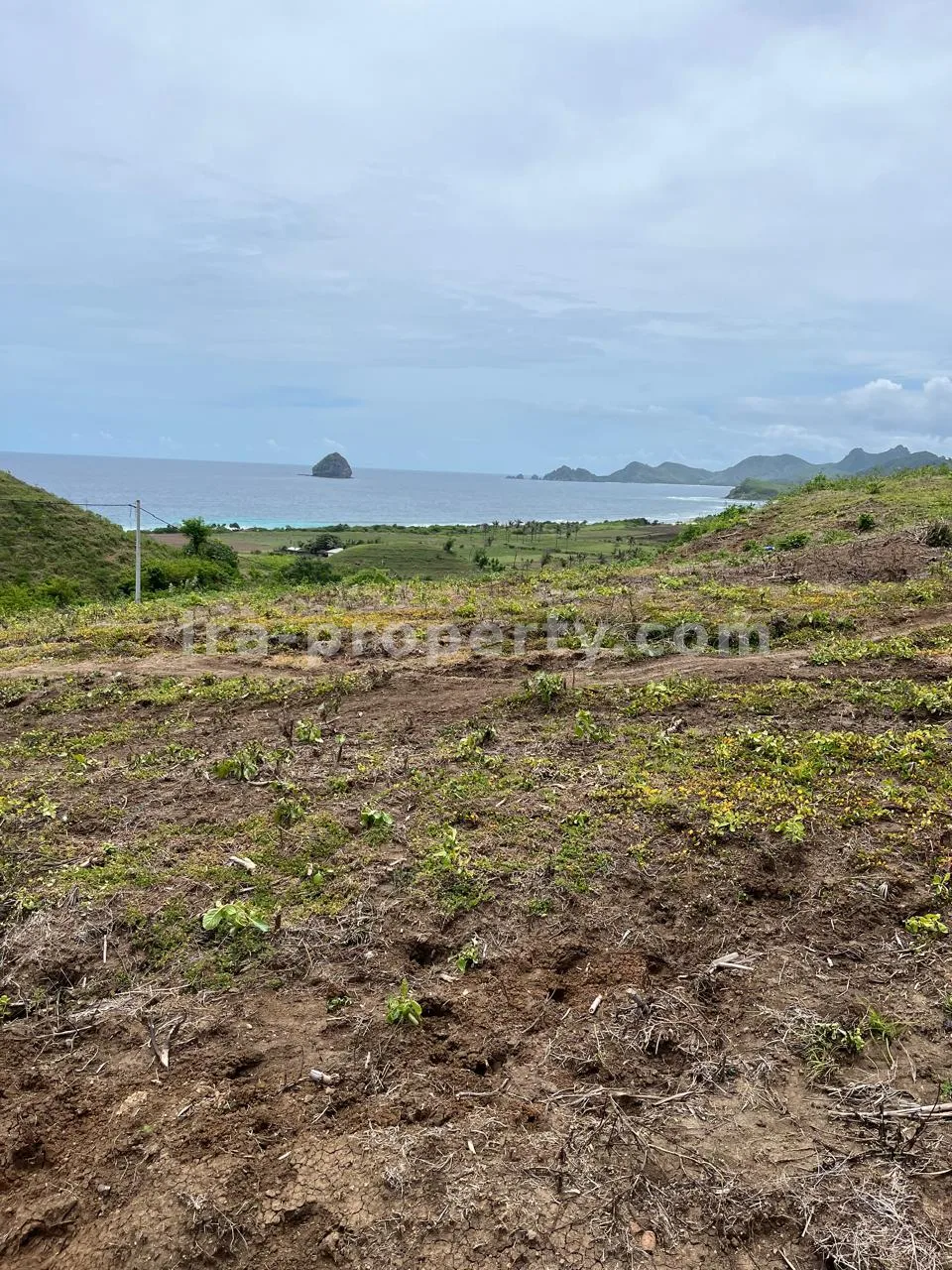 Ocean-View Land in Pengantap, Buwun Mas, West Lombok