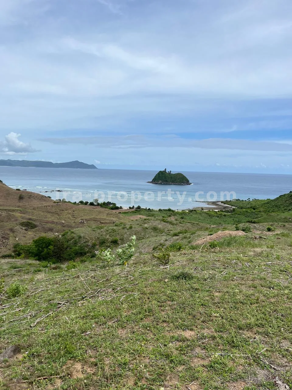 Ocean-View Land in Pengantap, Buwun Mas, West Lombok