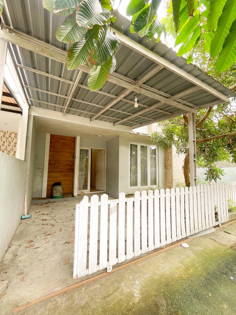 House for Sale in Royal Residential Complex, Lingkar, Mataram
