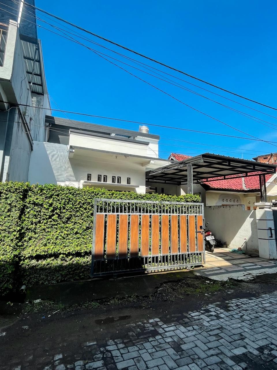 Two-Storey House for Sale in Kekalik, Mataram